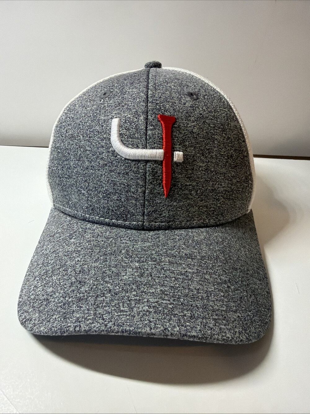 Ouray Sportswear Short Par 4 Adjustable Golf Hat Cap Grey & White